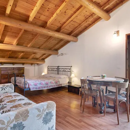 La Casa Sul Poggio-tomarlo 公寓