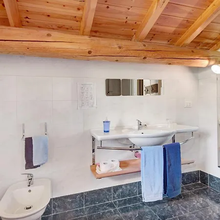 아파트 La Casa Sul Poggio-tomarlo Santo Stefano dʼAveto